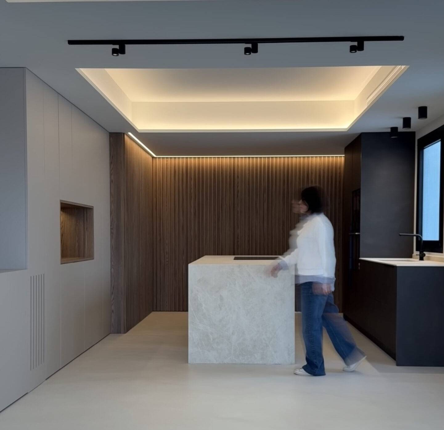 separador de madera en una casa moderna separador de madera en una casa moderna