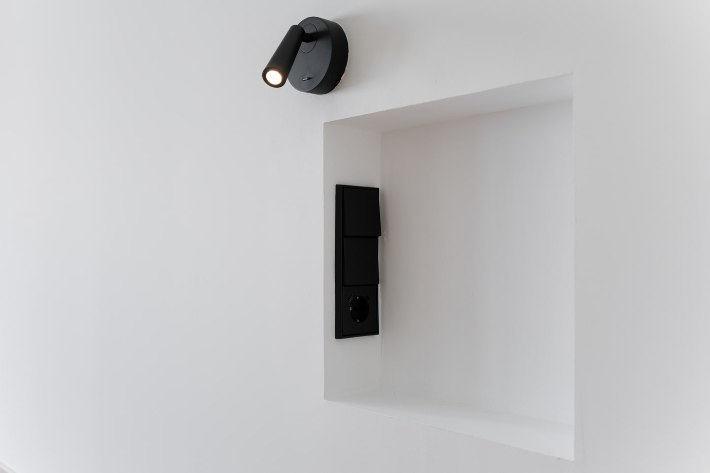 Hornacina con aplique orientable