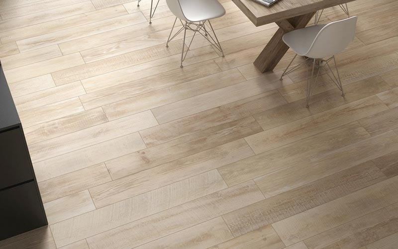 suelo de madera renovado