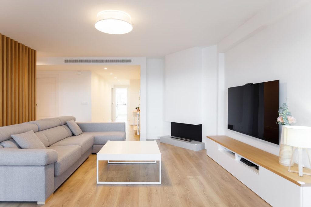 salon moderno blanco