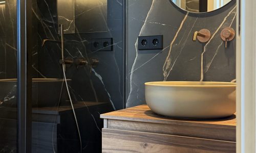 Reforma de baño en casa de 100 m²
